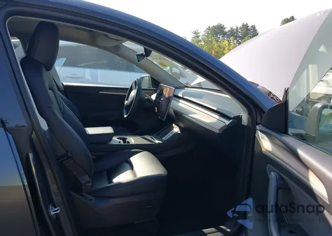 2023 Tesla Model Y Awd/Long Range Dual Motor All-Wheel Drive из США, поврежденный, VIN 7SAYGAEE9PF945648